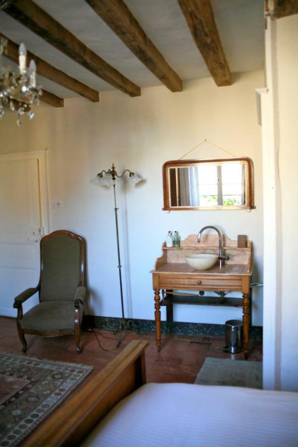 Le Chaton Rouge Saint-Pierre-du-Lorouer ภายนอก รูปภาพ