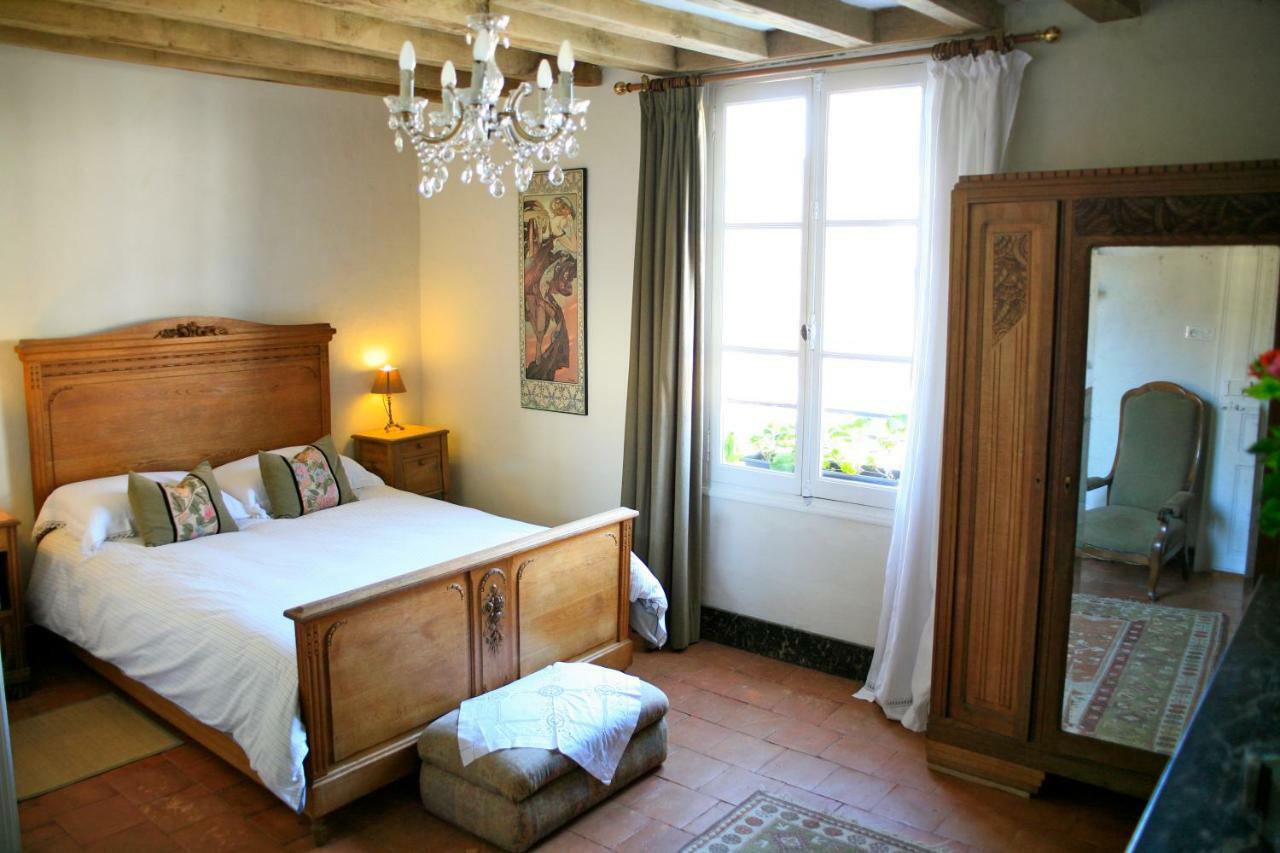 Le Chaton Rouge Saint-Pierre-du-Lorouer ภายนอก รูปภาพ