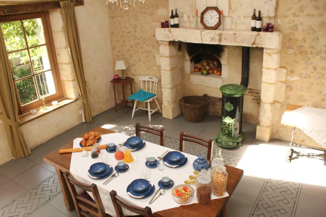 Le Chaton Rouge Saint-Pierre-du-Lorouer ภายนอก รูปภาพ